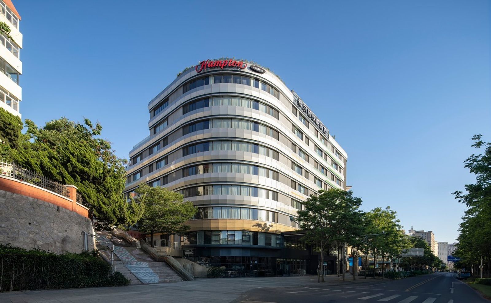 青岛奥帆中心希尔顿欢朋酒店